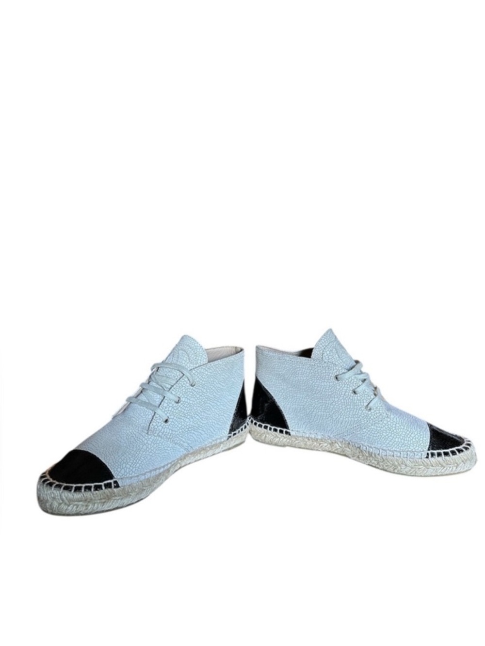 CHANEL ICONIC LOGO
CRACKLE HIGH TOP
ESPADRILLE SNEAKERS
RETAIL 995 - Picture 5 of 7